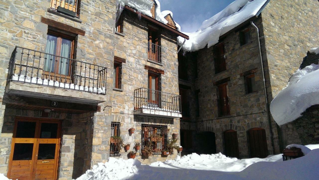 Apartamento En Sallent De Gallego Bagian luar foto