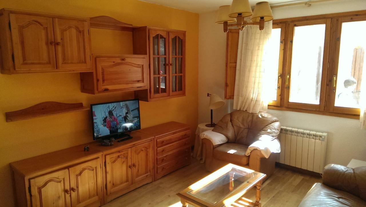 Apartamento En Sallent De Gallego Bagian luar foto